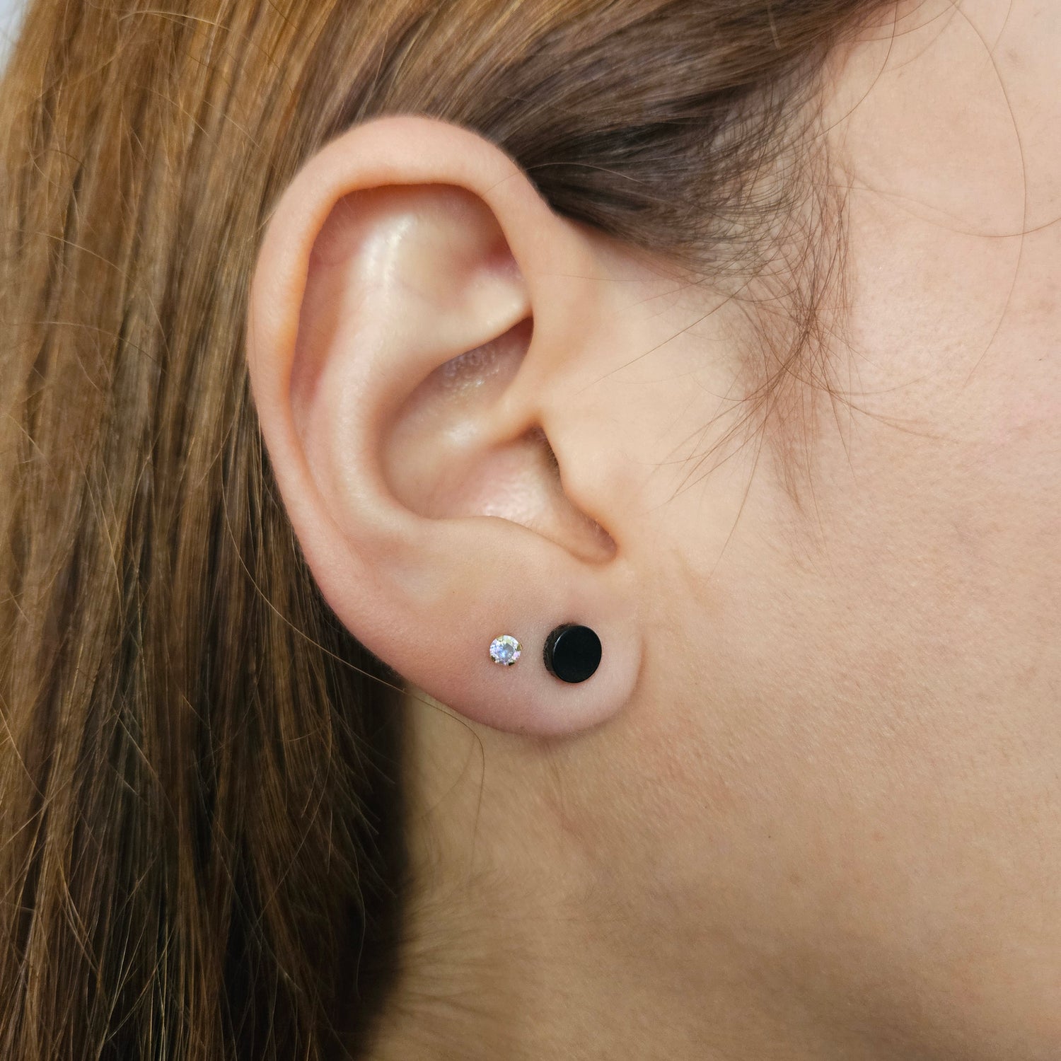 Aretes de tachuela de acero inoxidable