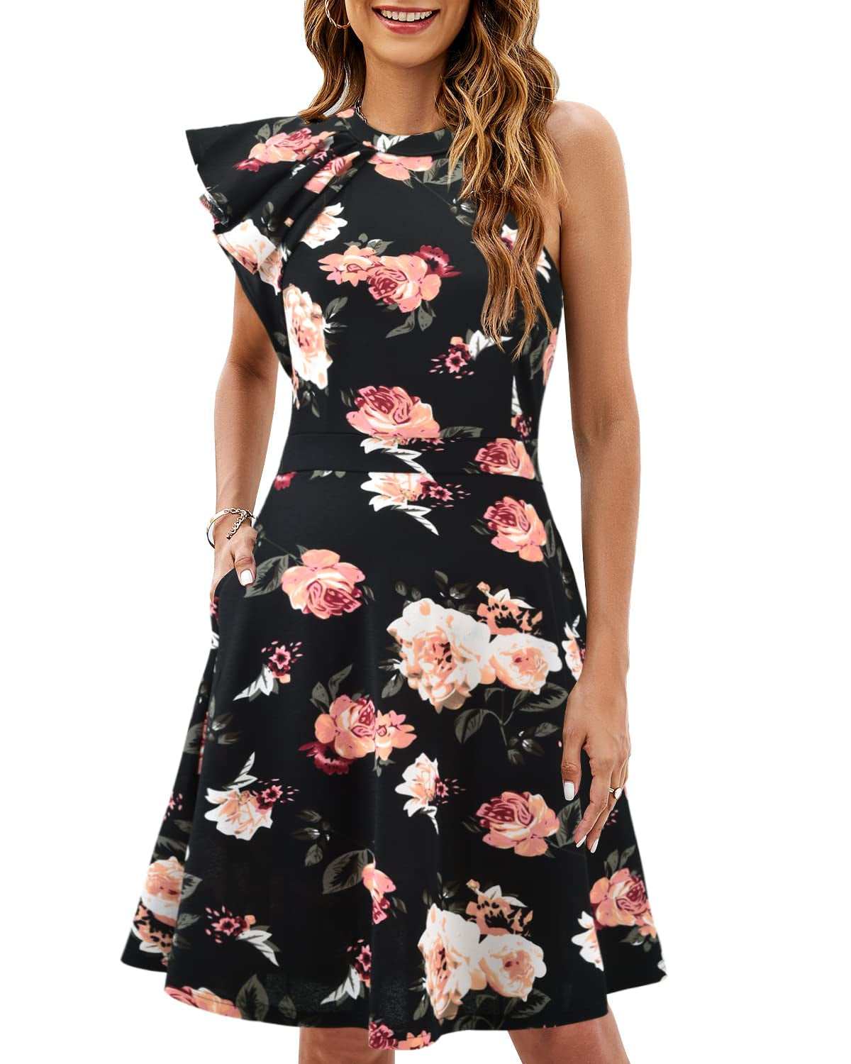 Vestido negro floreado talla S (Nuevo)