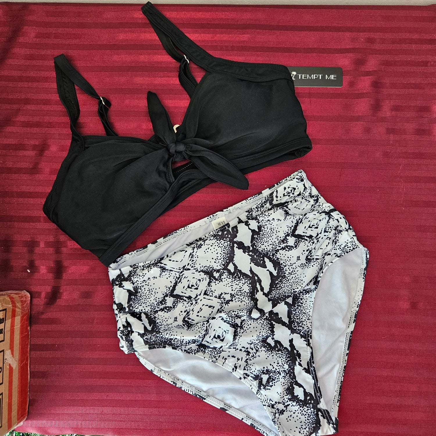 Conjunto de 2 piezas bikini talla S - Tempt me (Nuevo)