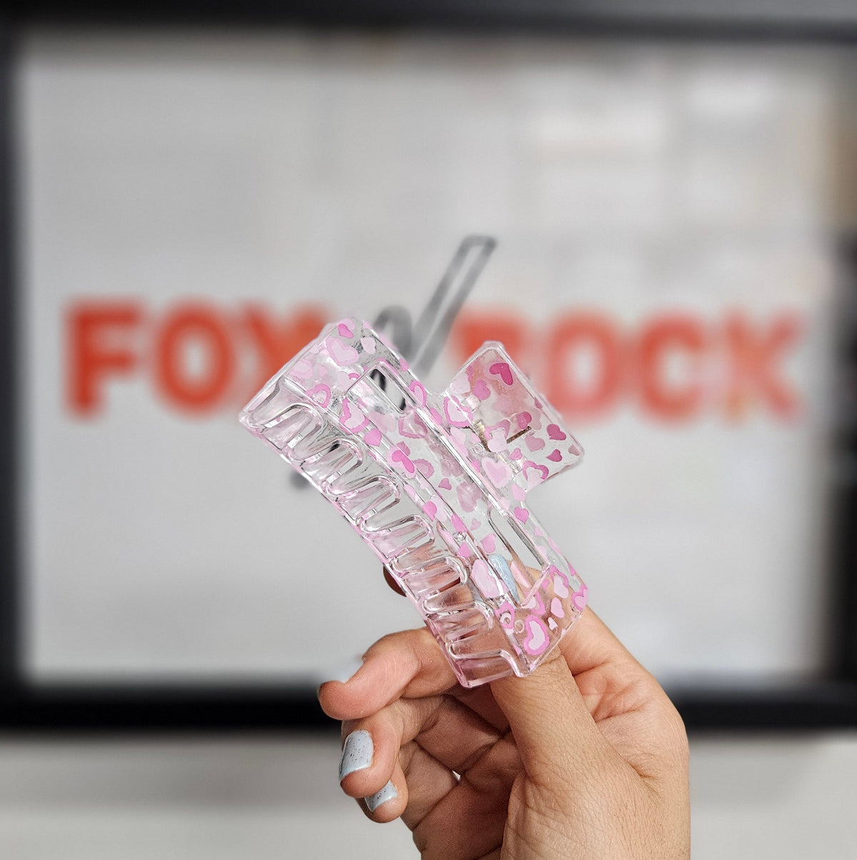 Pinza para cabello con corazones